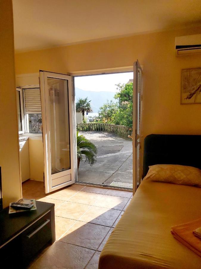 Risan Center Apartment ภายนอก รูปภาพ